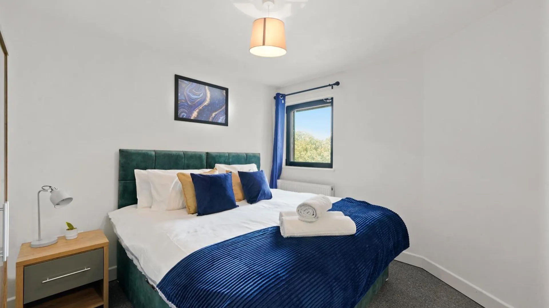 Modern Apartments With Free Parking Near Heathrow Colnbrook 0*,  United Kingdom
