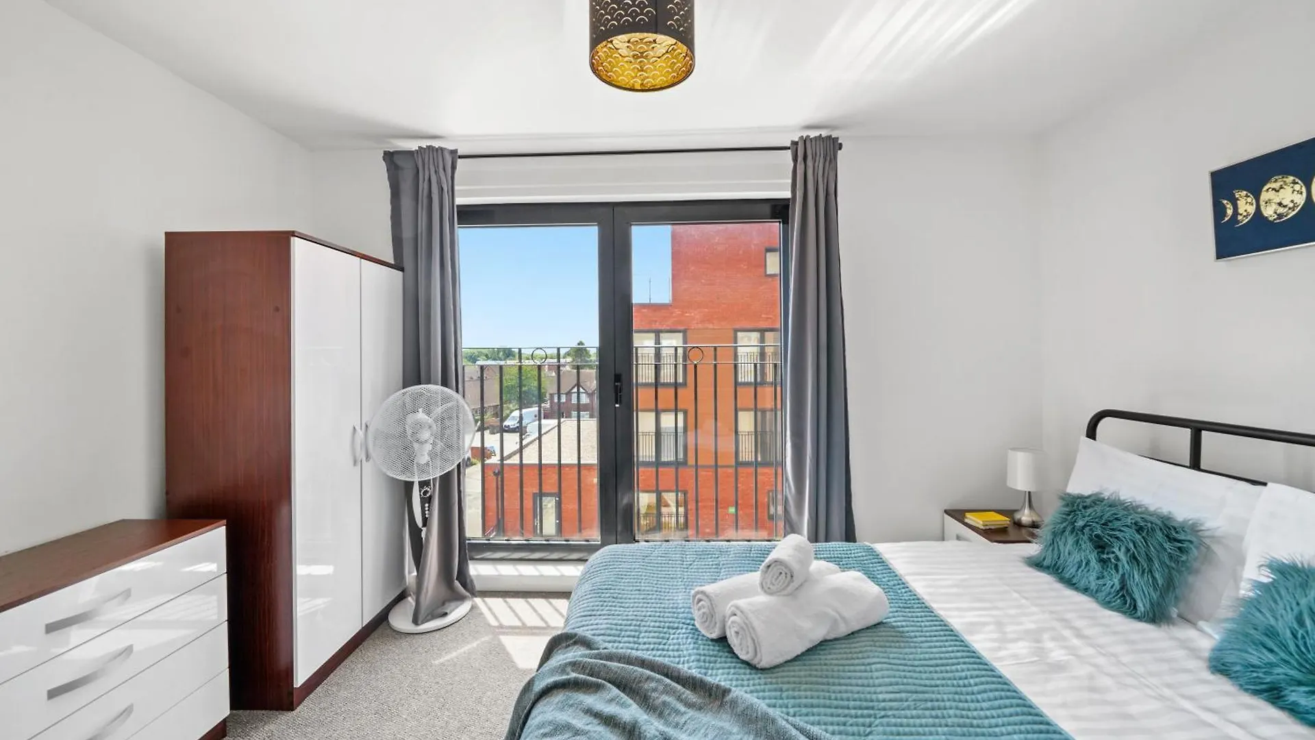 Modern Apartments With Free Parking Near Heathrow Colnbrook 0*,