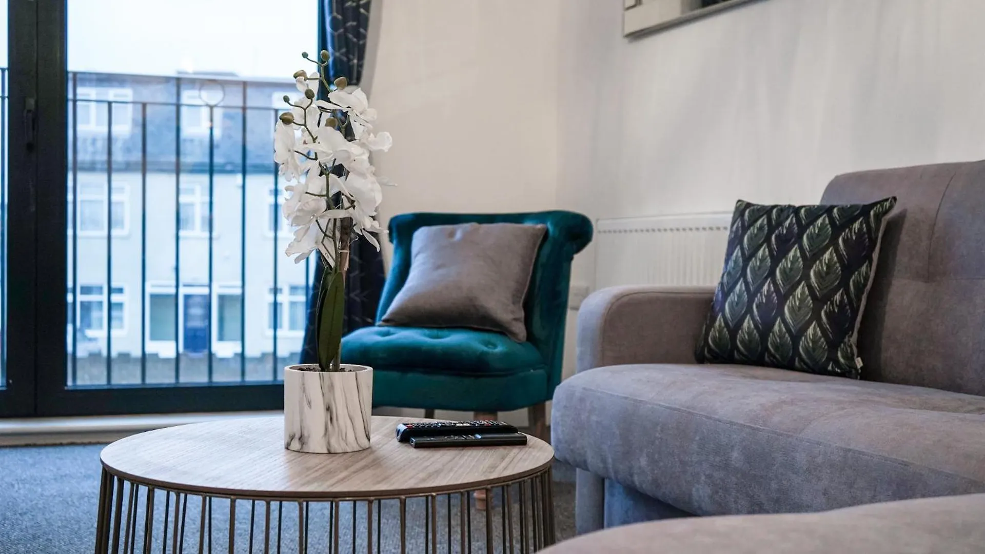 Modern Apartments With Free Parking Near Heathrow Colnbrook United Kingdom