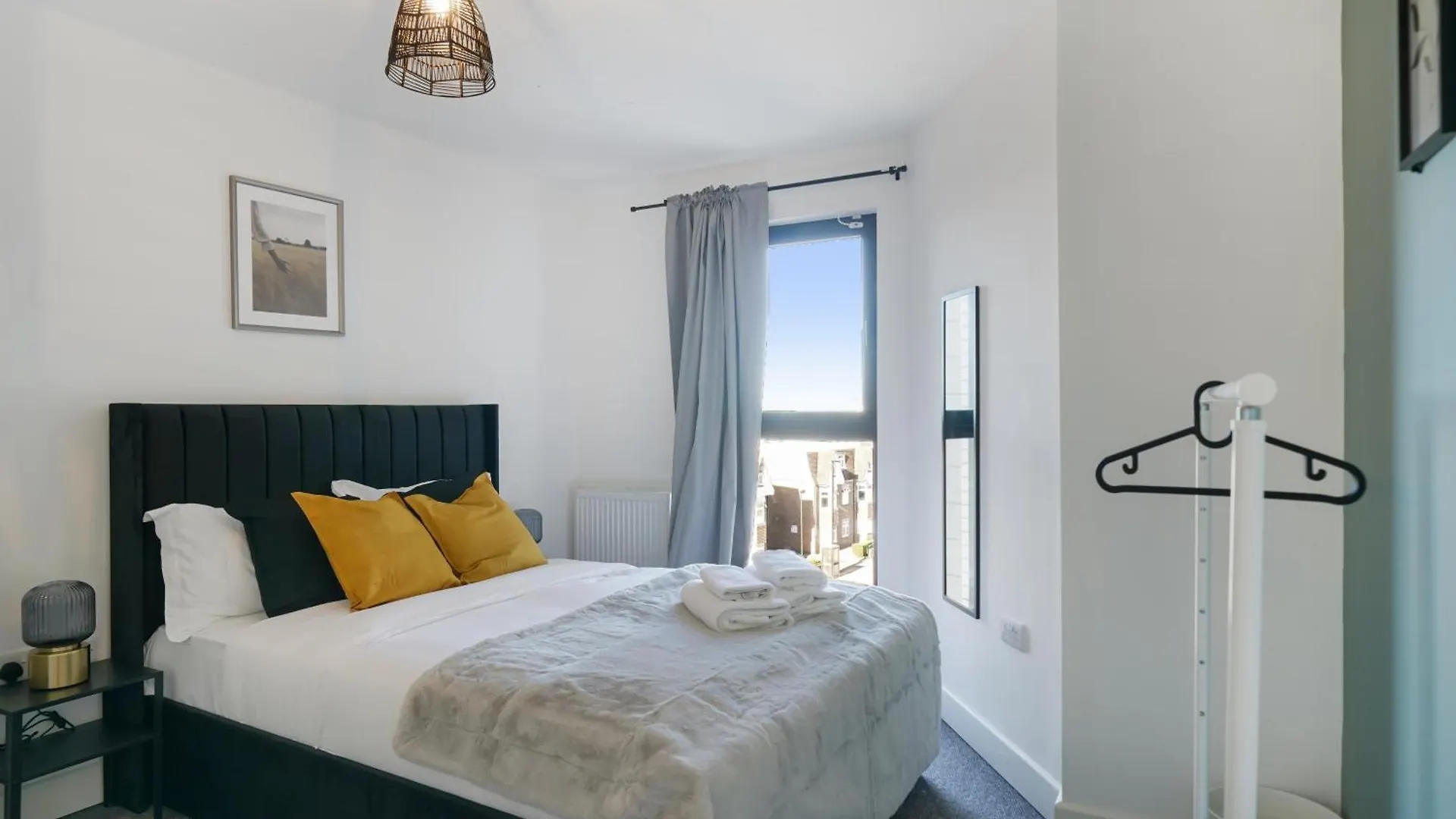 Modern Apartments With Free Parking Near Heathrow Colnbrook 0*,