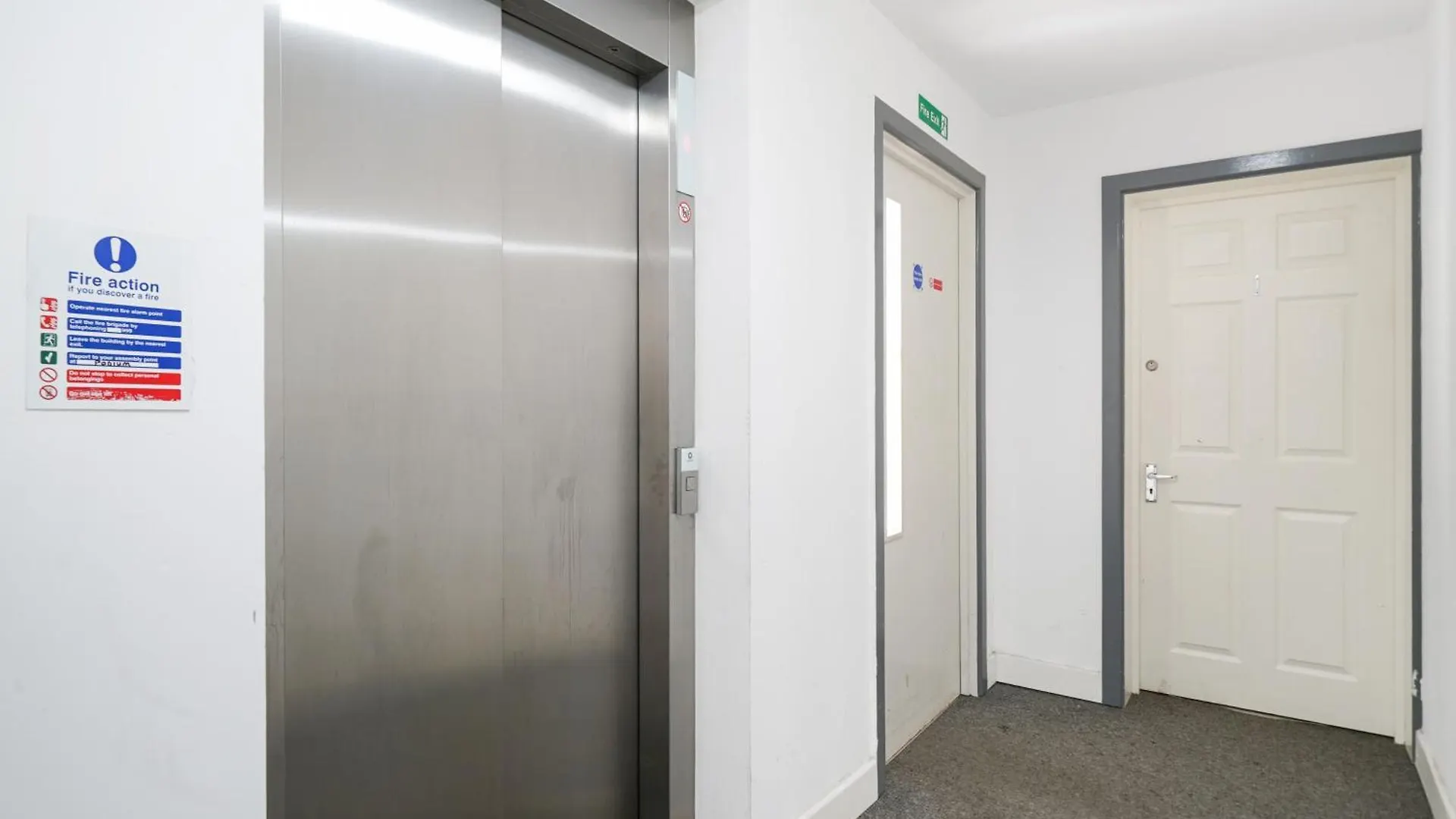 Modern Apartments With Free Parking Near Heathrow Colnbrook